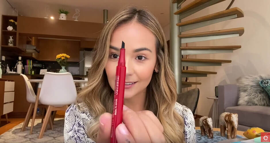 Delineado de ojos con Tuti Vargas - Punta Angular