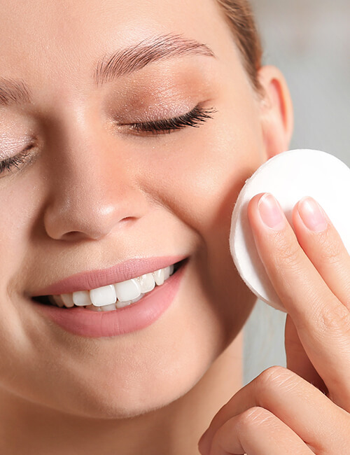 ¿Cómo desmaquillarte correctamente las pestañas? - paso 2