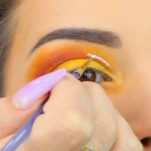 Maquillaje Mariposa Halloween ésika Paso 4