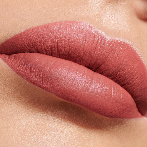 Labios grandes Ésika