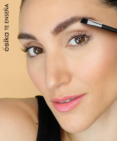 Cejas Pobladas Ésika