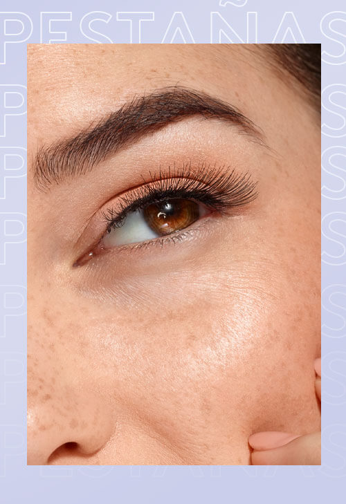 Fortalece tu pestañas con Mega Full Size de Esika